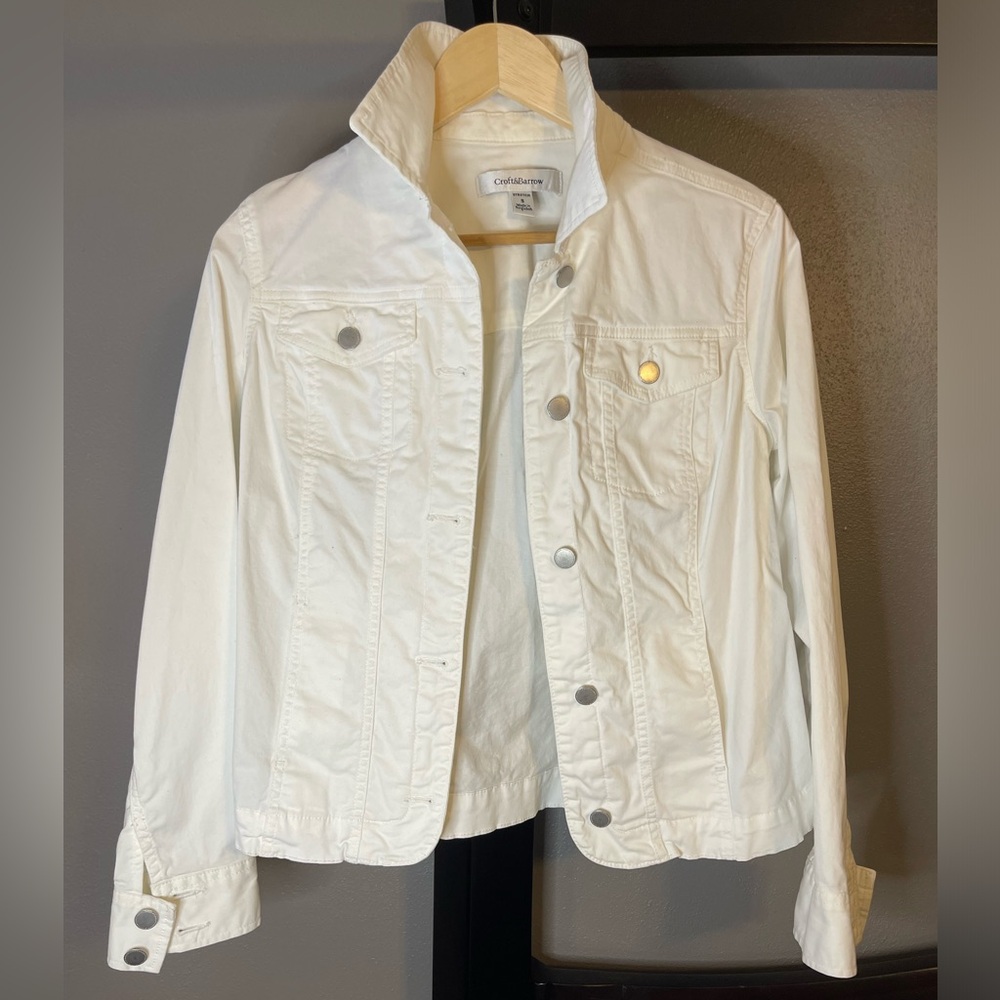 Croft & Barrow Women's Button-Front Denim Jacket .Size : Small / Color /White